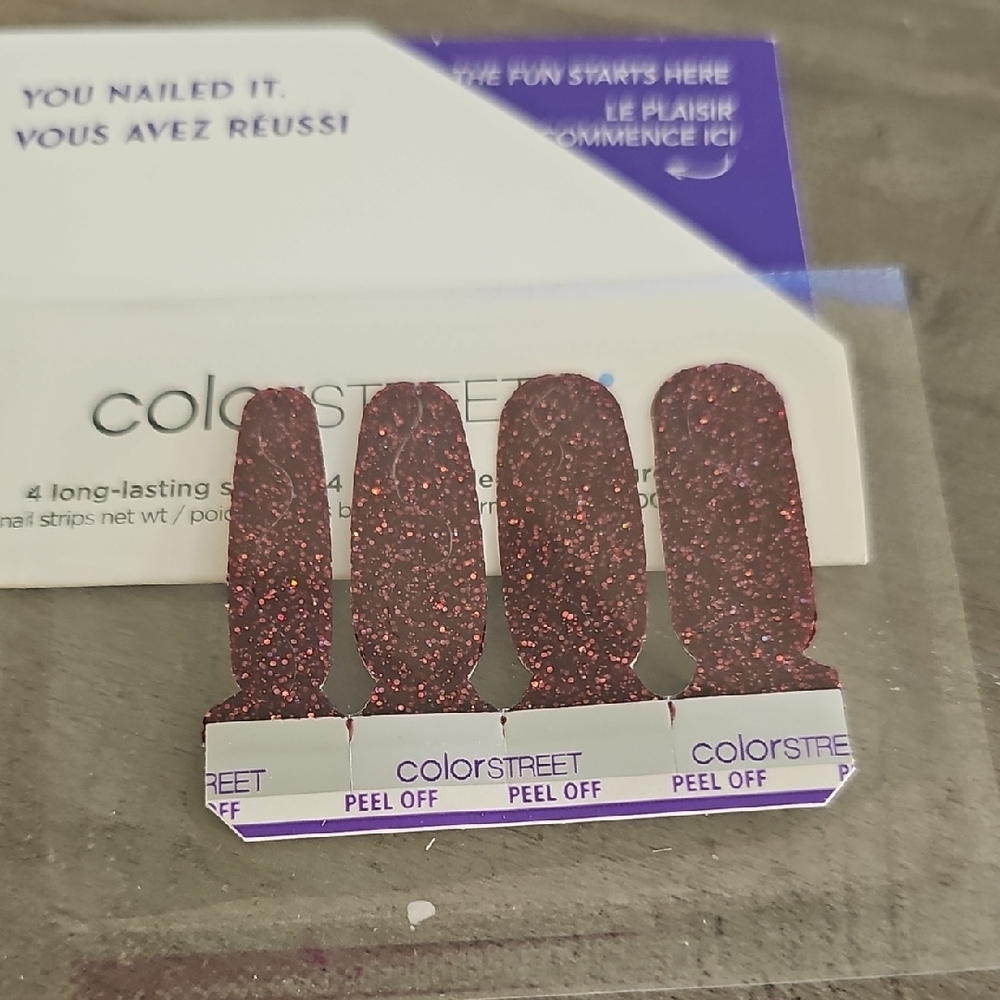 Color Street Madam Mars Waves Nails